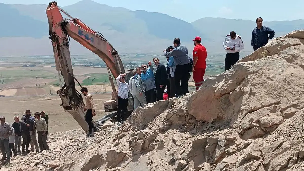 ریزش هولناک معدن در شازند / بازداشت صاحب معدن ریزش هولناک معدن در شازند / بازداشت صاحب معدن