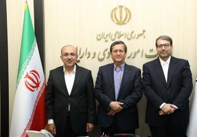 وزیر امور اقتصادی ودارایی: خواستار نهایی‌سازی سامانه جامع امور گمرکی شد