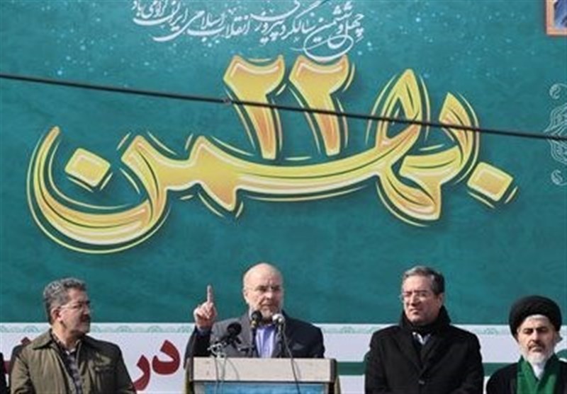 قالیباف:مسئولان مکلف به حل مشکلات اقتصادی هستند