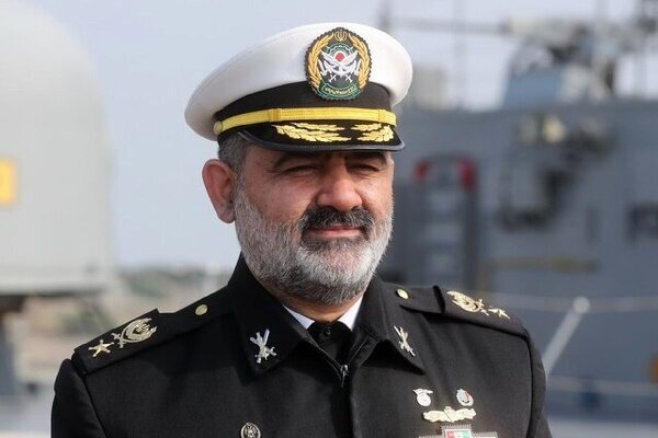 دریادار ایرانی به پاکستان سفر کرد