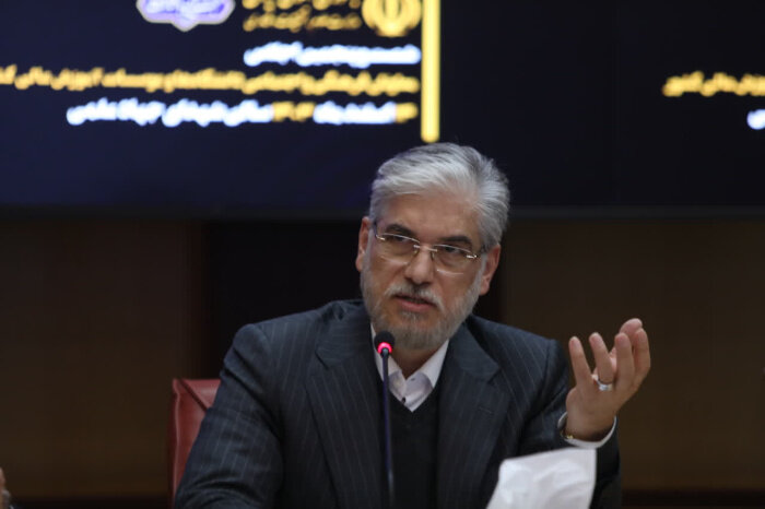 وزیر علوم:نظام نمره‌دهی باید حذف شود