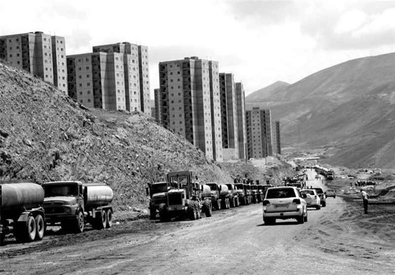 مسائلی مثل زیرساخت، آماده سازی، تکمیل معابر مانع تحویل مسکن مهر پردیس است مسائلی مثل زیرساخت، آماده سازی، تکمیل معابر مانع تحویل مسکن مهر پردیس است