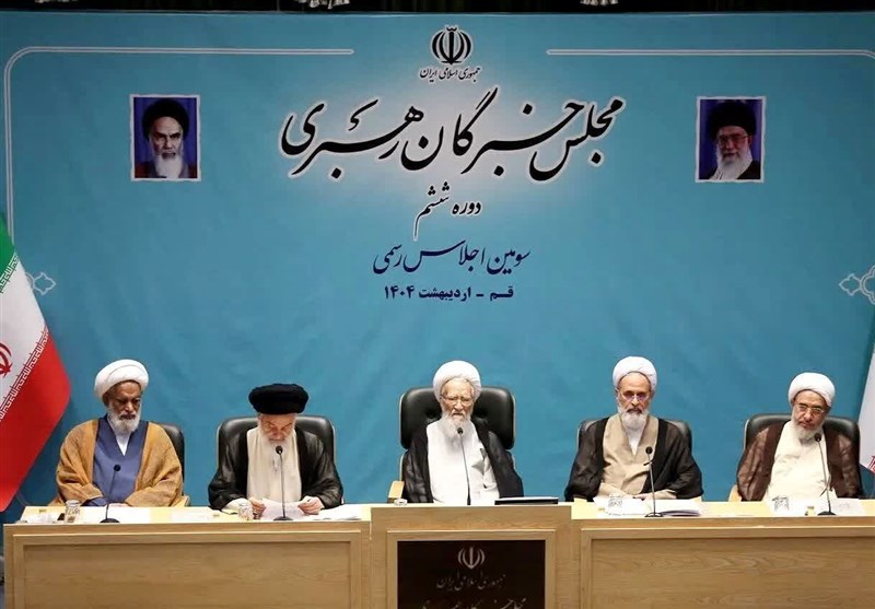 رئیس مجلس خبرگان:دولت پیگیر حل مشکلات اقتصادی باشد