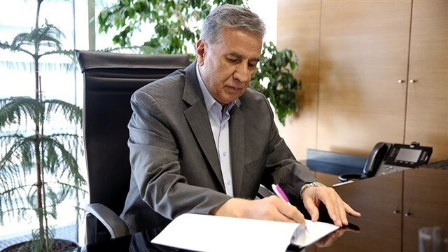 درخواست رئیس اتاق بازرگانی از عارف برای تضمین تأمین گازوئیل واحدهای تولیدی درخواست رئیس اتاق بازرگانی از عارف برای تضمین تأمین گازوئیل واحدهای تولیدی