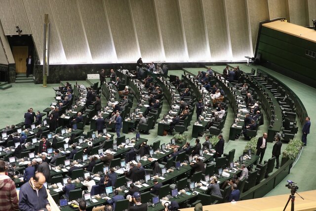 هفته آینده وزیر پیشنهادی اقتصاد معرفی میشود هفته آینده وزیر پیشنهادی اقتصاد معرفی میشود