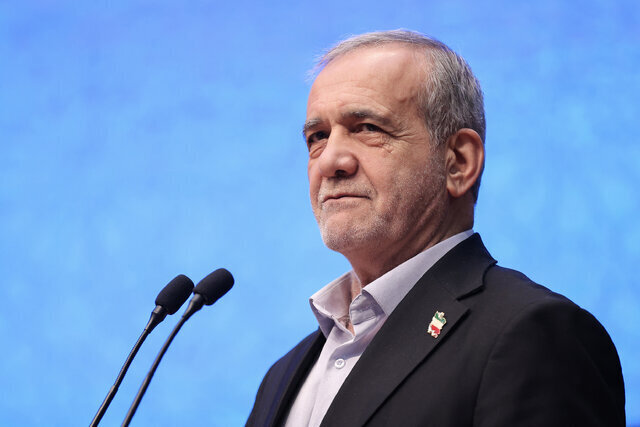 پزشکیان: دنبال صلح هستیم، ولی از حق خود گذر نمیکنیم پزشکیان: دنبال صلح هستیم، ولی از حق خود گذر نمیکنیم