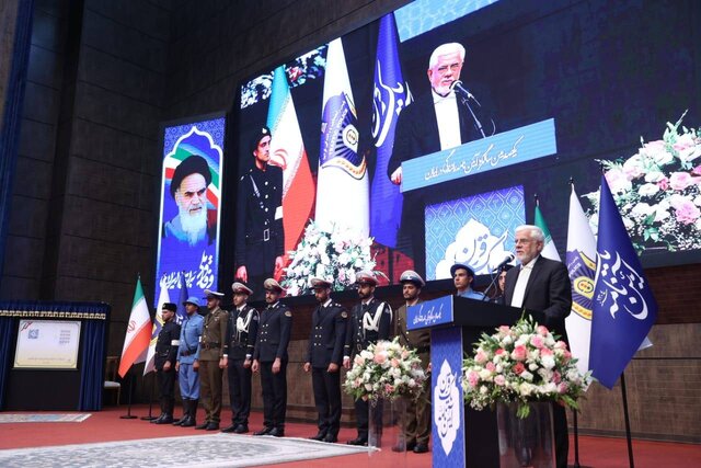 عارف:قوانین باید پویایی خود را حفظ کنند عارف:قوانین باید پویایی خود را حفظ کنند