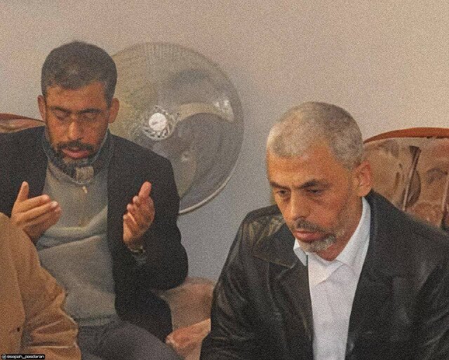 زکریا السنوار به شهید یحیی السنوار پیوست زکریا السنوار به شهید یحیی السنوار پیوست