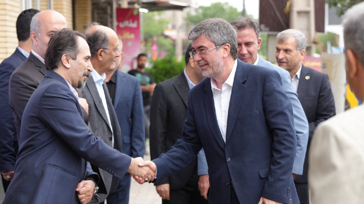 علی جباری: حمایت از تولید و توسعه اقتصادی، راهبرد اصلی بیمه ایران در مناطق آزاد است علی جباری: حمایت از تولید و توسعه اقتصادی، راهبرد اصلی بیمه ایران در مناطق آزاد است