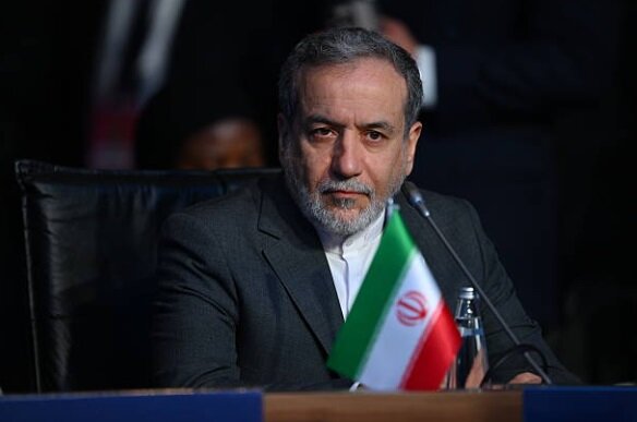 عراقچی: ایران در رونمایی از توانایی‌های واقعی خود تردید نخواهد کرد