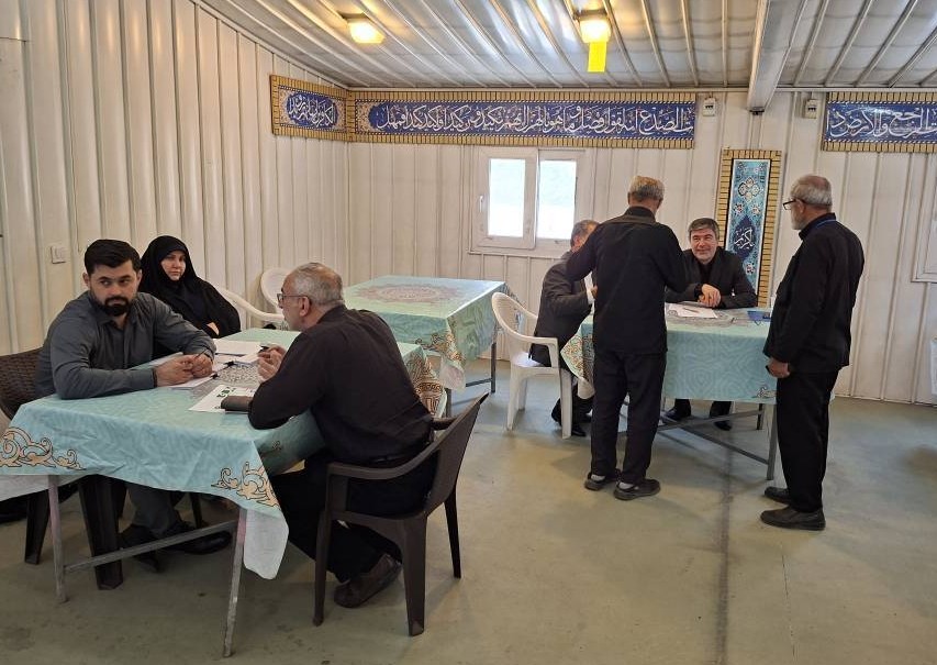 برپایی میز خدمت بیمه ایران در مصلای نماز جمعه تهران برپایی میز خدمت بیمه ایران در مصلای نماز جمعه تهران