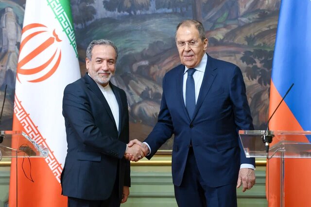 دیدار وزیر امور خارجه ایران با همتای روسی در حاشیه نشست سازمان همکاری شانگهای دیدار وزیر امور خارجه ایران با همتای روسی در حاشیه نشست سازمان همکاری شانگهای