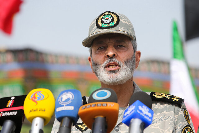 خون شهید ایزدی برای آرمان فلسطین اثربخش‌تر از حضور او خواهد بود  