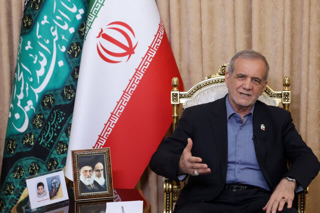 ما آمادهایم تا پای جان از مردم، استقلال و آزادی سرزمینمان دفاع کنیم و از مرگ نمیهراسیم ما آمادهایم تا پای جان از مردم، استقلال و آزادی سرزمینمان دفاع کنیم و از مرگ نمیهراسیم