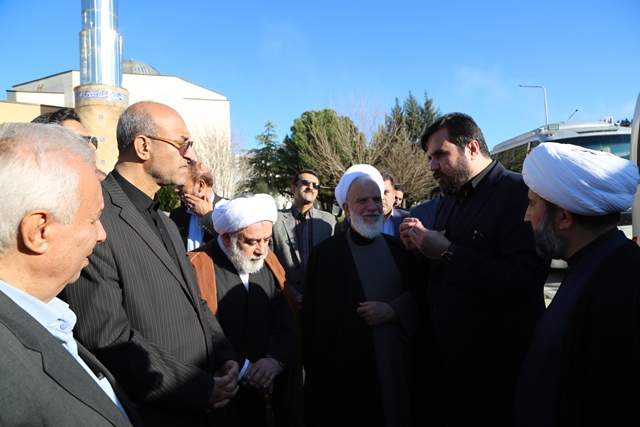 عضو مجمع تشخیص مصلحت نظام :پتروشیمی کرمانشاه باید به عنوان یک الگوی موفق تولید و ارزآوری در کشور معرفی شود