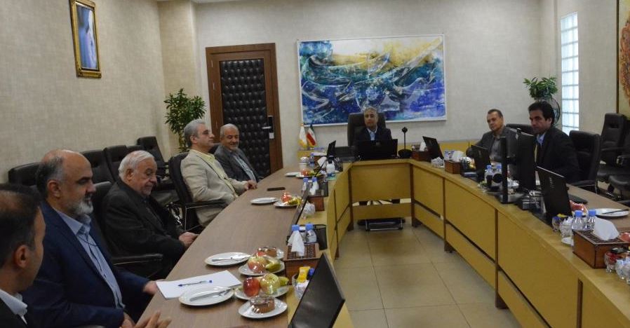 تقدیر از آزادگان در بانک صنعت و معدن