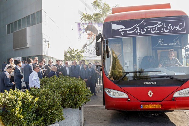 اعزام کاروان خودرویی خودپردازهای سیار بانک سپه به نقاط مرزی برای ارائه خدمات به زائران اربعین