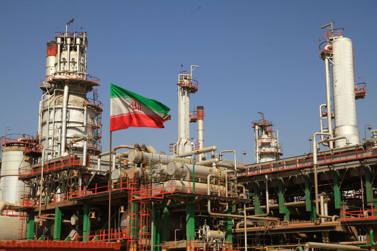 گام بلند پالایشگاه تهران در مسیر محیط زیست با احیای واحد تصفیه گازهای پسماند (TGT) گام بلند پالایشگاه تهران در مسیر محیط زیست با احیای واحد تصفیه گازهای پسماند (TGT)