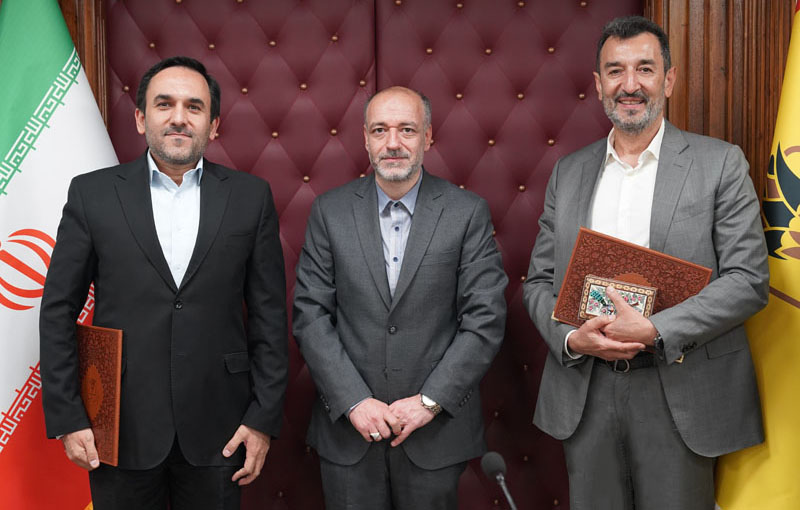 آیین تکریم و معارفه مدیرعامل شرکت سرمایه گذاری بانک پارسیان برگزار شد آیین تکریم و معارفه مدیرعامل شرکت سرمایه گذاری بانک پارسیان برگزار شد