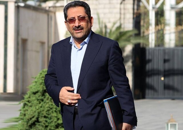 اصناف نقش کلیدی در اقتصاد کشور دارند و باید با نوآوری و دیجیتالیزه شدن همراه شوند