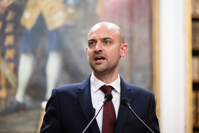 حماس در نبرد غزه شکست خورده و باید تسلیم شود