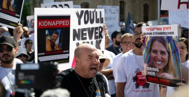 شبکه عبری کان از احتمال آزادی اسیران اسرائیلی در صبح دوشنبه خبر داد