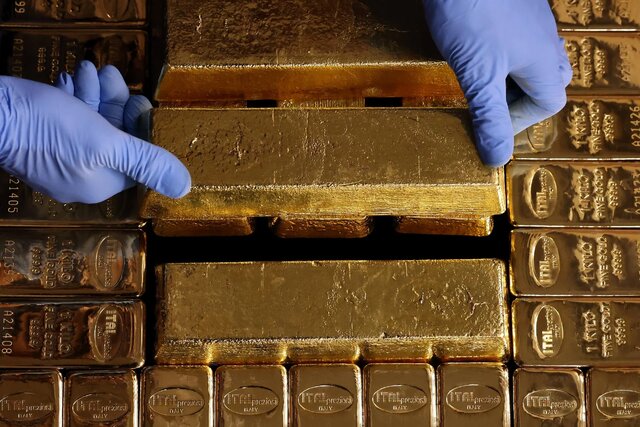 صعود طلا به ۳۹۴۲ دلار؛ افت دلار و کاهش نرخ بهره فدرال رزرو عامل اصلی صعود طلا به ۳۹۴۲ دلار؛ افت دلار و کاهش نرخ بهره فدرال رزرو عامل اصلی