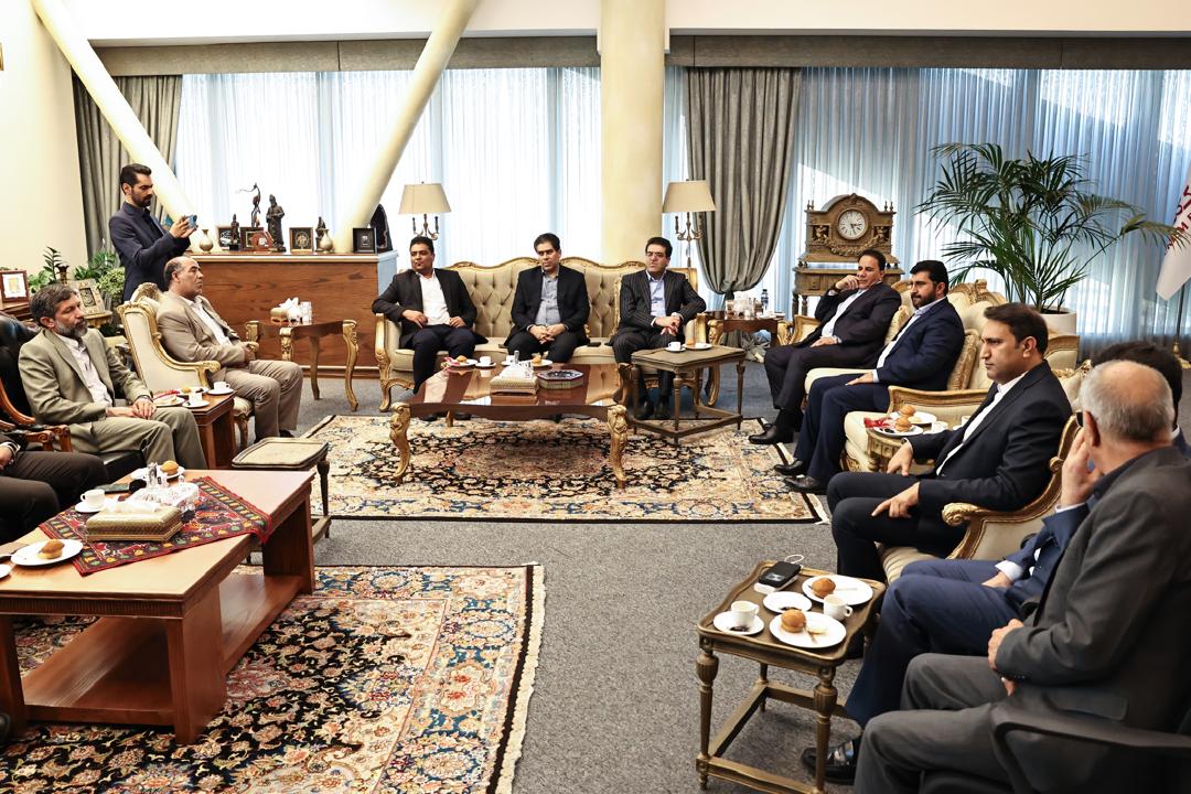 نقشآفرینی گروه مالی گردشگری در ناترازی برق کشور و حرکت به سمت توسعه سبز و پایدار نقشآفرینی گروه مالی گردشگری در ناترازی برق کشور و حرکت به سمت توسعه سبز و پایدار