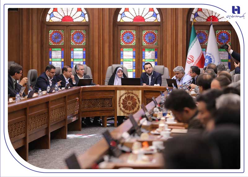 محسن سیفی :بانک صادرات ایران با روشهای نوین تأمین مالی، گره تولید را باز میکند محسن سیفی :بانک صادرات ایران با روشهای نوین تأمین مالی، گره تولید را باز میکند