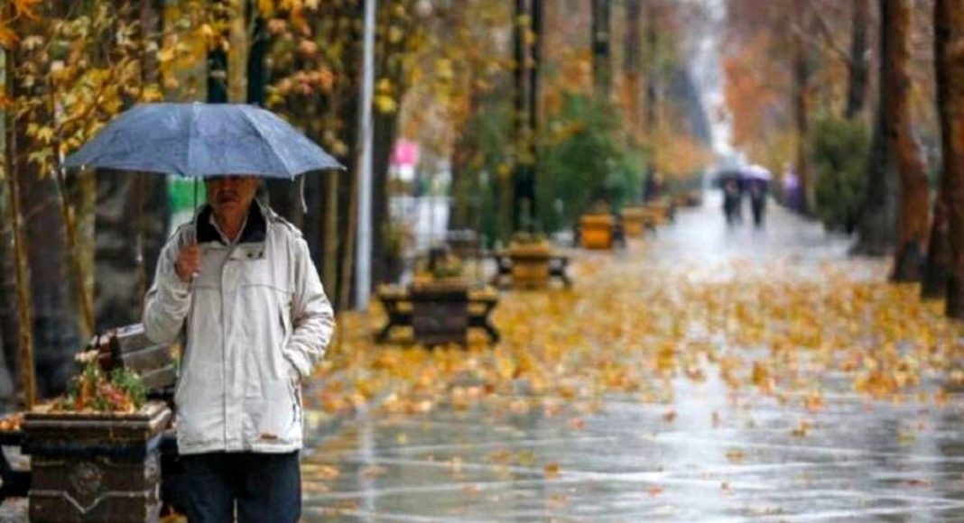 بارش باران و وزش باد شدید در راه است  