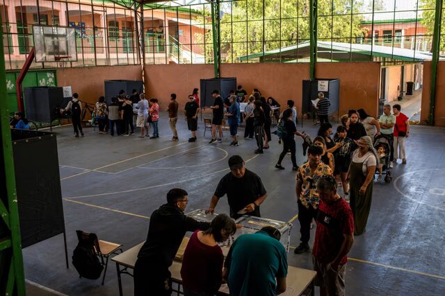 انتخابات ریاست‌جمهوری شیلی به دور دوم کشیده شد؛ رقابت نزدیک چپ و راست افراطی