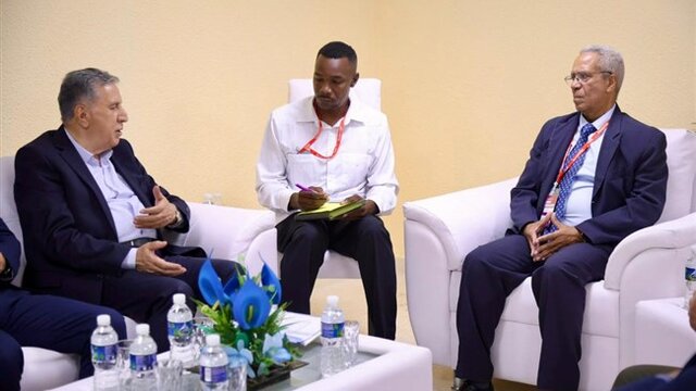 ایران آماده احیای صنعت شکر و کارخانه‌های سیمان در کوبا