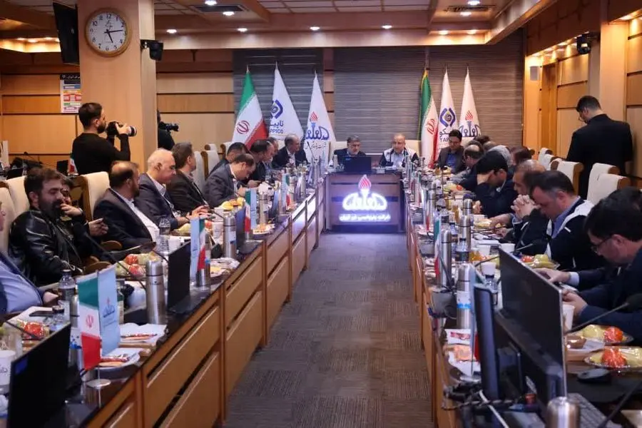 نشست بررسی چالش‌ها و رفع گلوگاه‌های پتروشیمی‌های تابعه تاپیکو به میزبانی پتروشیمی فن‌آوران برگزار شد