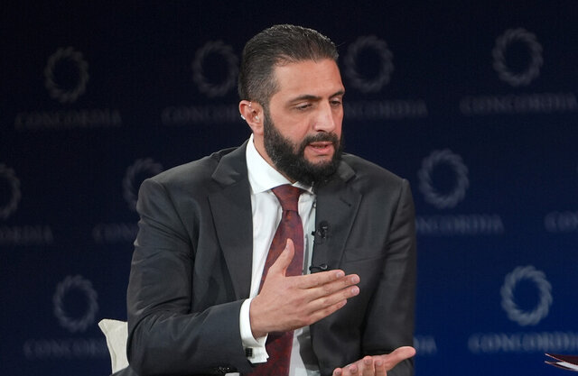 رئیس‌جمهور موقت سوریه از لغو تحریم‌ها توسط آمریکا قدردانی کرد