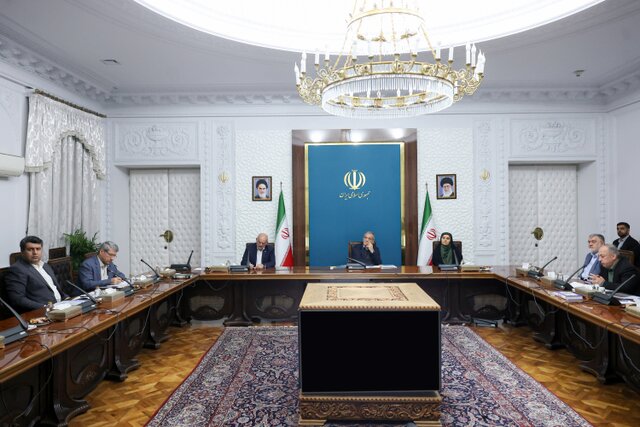 توسعه ناوگان حمل‌ونقل عمومی و تکمیل کریدورهای ریلی در اولویت دولت