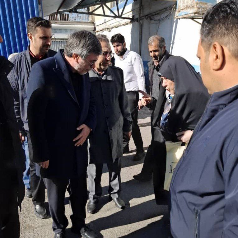 در بازدید علی جباری از شعبه شرق مطرح شد؛تعهد به مردم؛ بیمه ایران تعطیل نیست