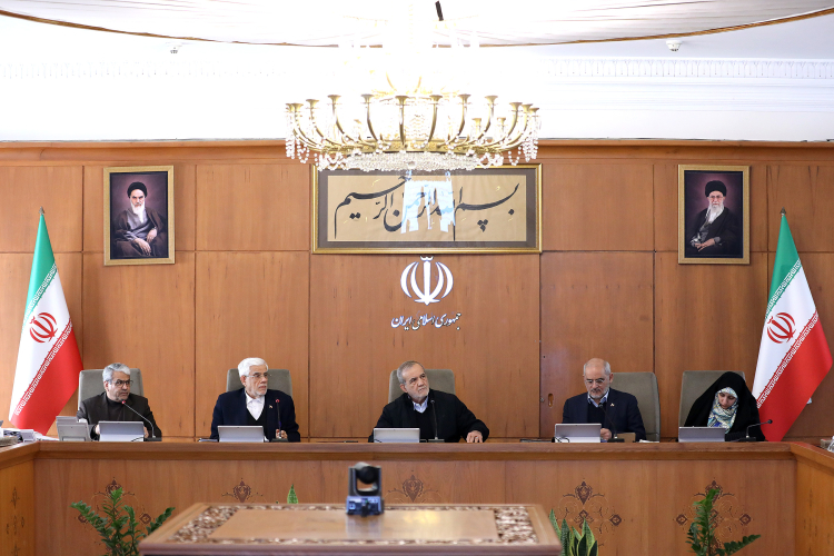 دستور ویژه رئیس‌جمهوری برای بررسی افزایش قیمت خودرو در کارگروه‌ ویژه