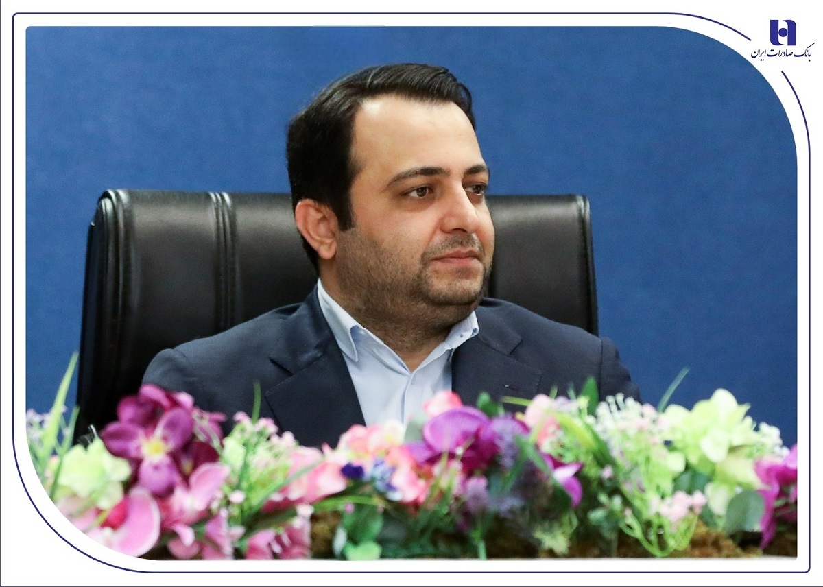 محسن سیفی:انک صادرات ایران همه ظرفیت‌های خود را برای ثبات و آرامش اقتصاد کشور به کار گرفته است