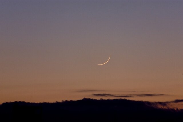 هلال رمضان ۲۹ بهمن در ایران قابل مشاهده است