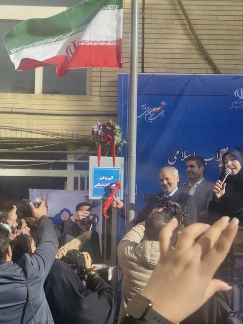 زنگ انقلاب همزمان در مدارس سراسر کشور نواخته شد