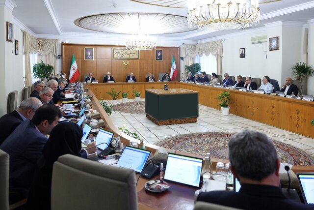 در فضای غبارآلود، هنرمندان در صحنه ماندند