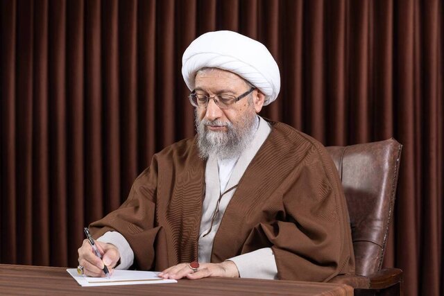 آیت الله آملی لاریجانی انتخاب‌ آیت‌الله سید مجتبی خامنه‌ای به عنوان رهبر را تبریک گفت