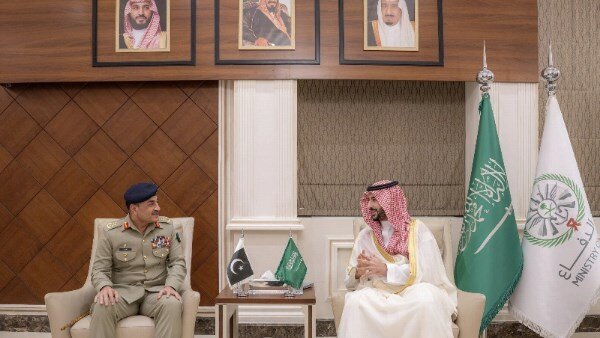 گفت‌وگو عربستان و پاکستان درباره تحولات منطقه