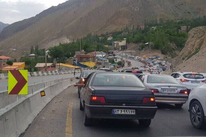 ترافیک سنگین در راه‌های مازندران/ ریزش کوه در اتوبان پردیس