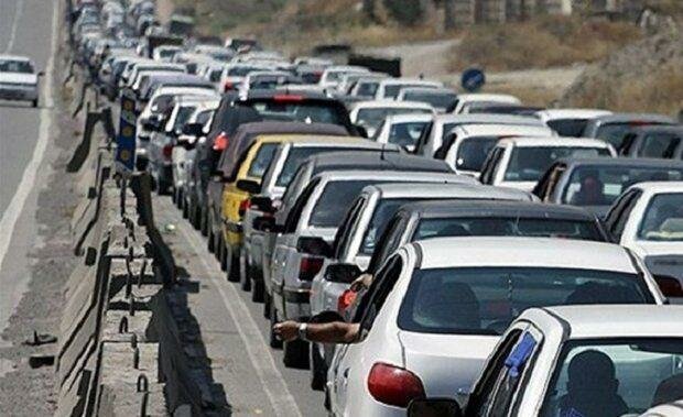 ترافیک سنگین در محور هراز و آزادراه‌های منتهی به تهران / باران در ۴ استان