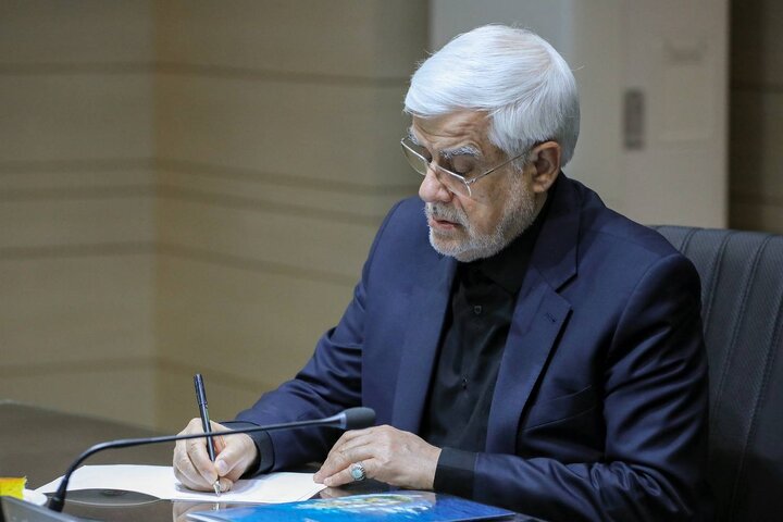 با ایستادگی مقتدرانه و تبعیت از رهبری، تحریم‌ها را می‌شکنیم و بر دشمنان پیروز می‌شویم