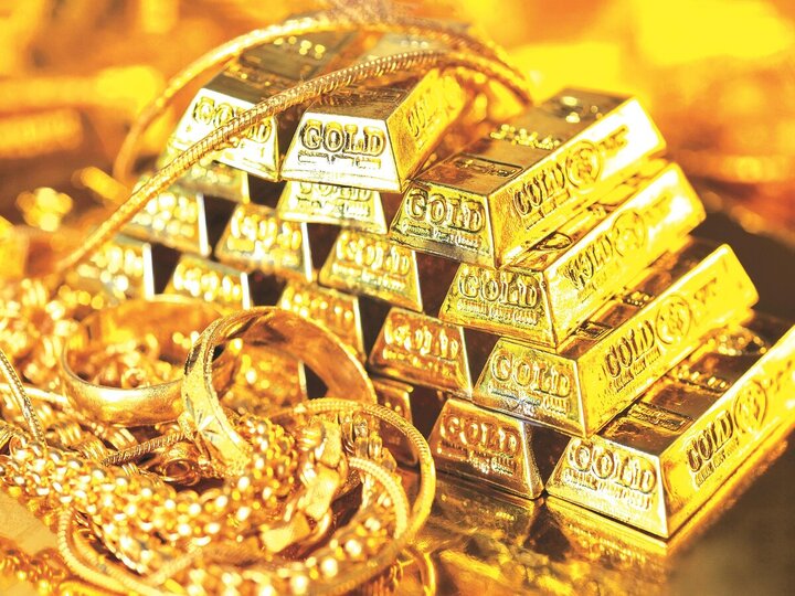 قیمت طلا در بازار جهانی کاهش یافت و در مسیر افت هفتگی قرار گرفت