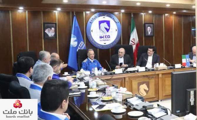 دیدار مدیرعامل بانك ملت با مدیرعامل ایران خودرو -حمایت از واحدهای تولیدی و صنعتی بزرگ در اولویت برنامه های بانك ملت