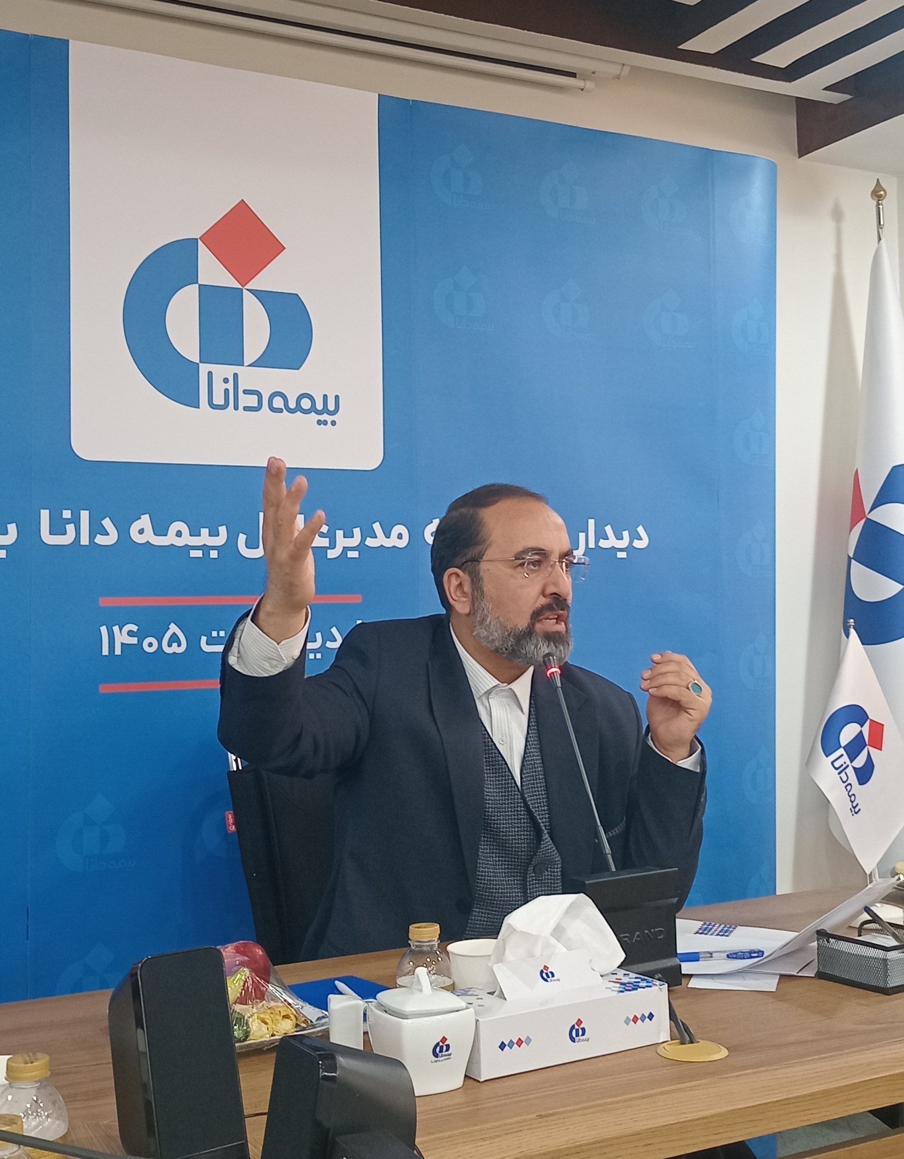 آقادادی در نشست خبری با خبرنگاران:برند بیمه دانا دوباره خواهد درخشید