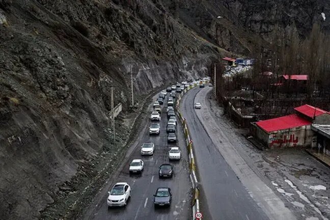 تردد روان در محورهای شمالی کشور / مهگرفتگی در ارتفاعات فیروزکوه